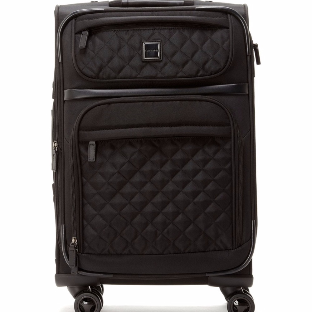 Calvin Klein Hawthorne Quilted Upright 21" Spinner